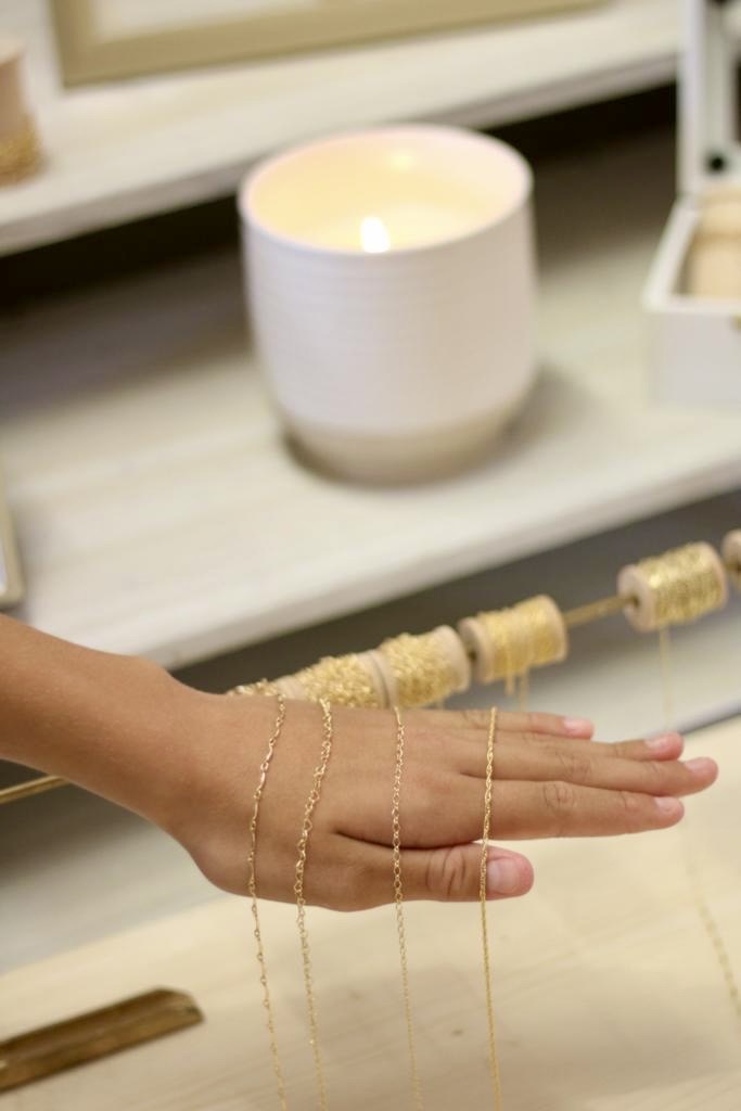 Trying chains on the wrist before welding